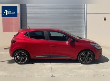 RENAULT - CLIO